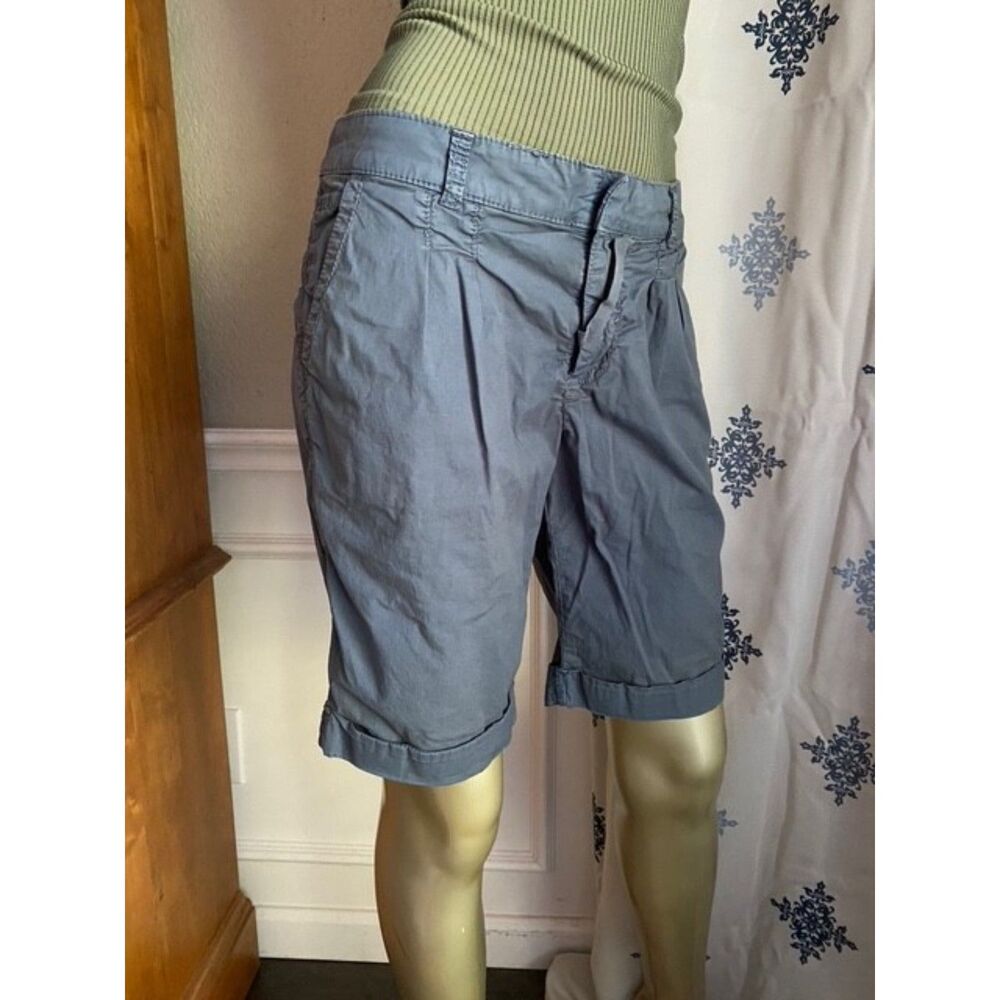 EUC Da-Nang Low Rise Navy Chino Long Shorts M